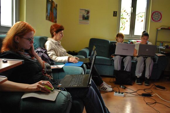 Women participate in a FemWiki workshop in Kraljevo, to increase gender diversity on the Serbian Wikipedia. These events help them form friendships, share advice and support each other to write more articles about women and gender issues. Photo by BoyaBoBoya, CC BY-SA 4.0.