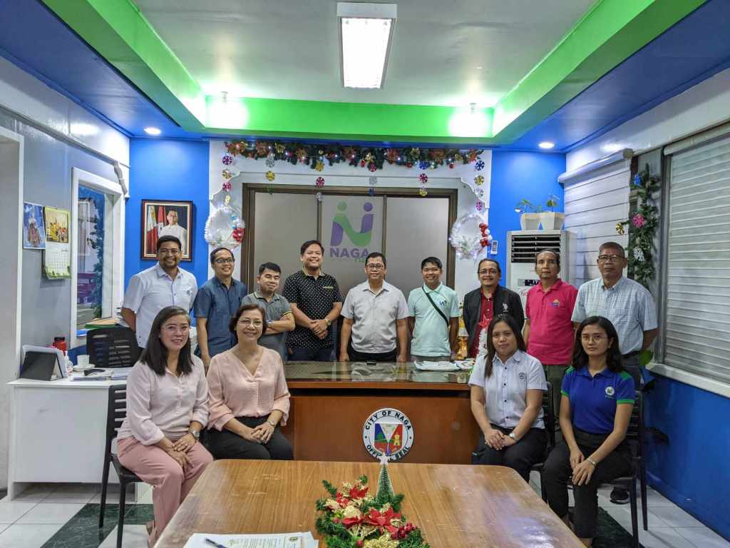Heritage conservation groups with Naga City mayor Nelson Legacion